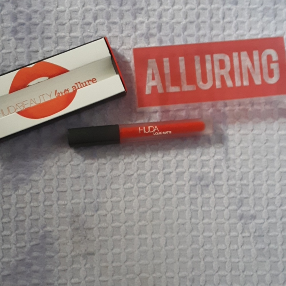 Liquid lipstick